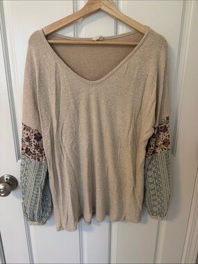 Lovely Melody Beige V-Neck Top with Patterned Balloon Sleeves